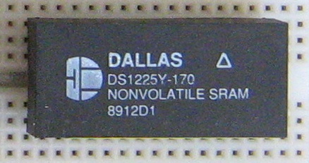 A Dallas DS1225Y IC